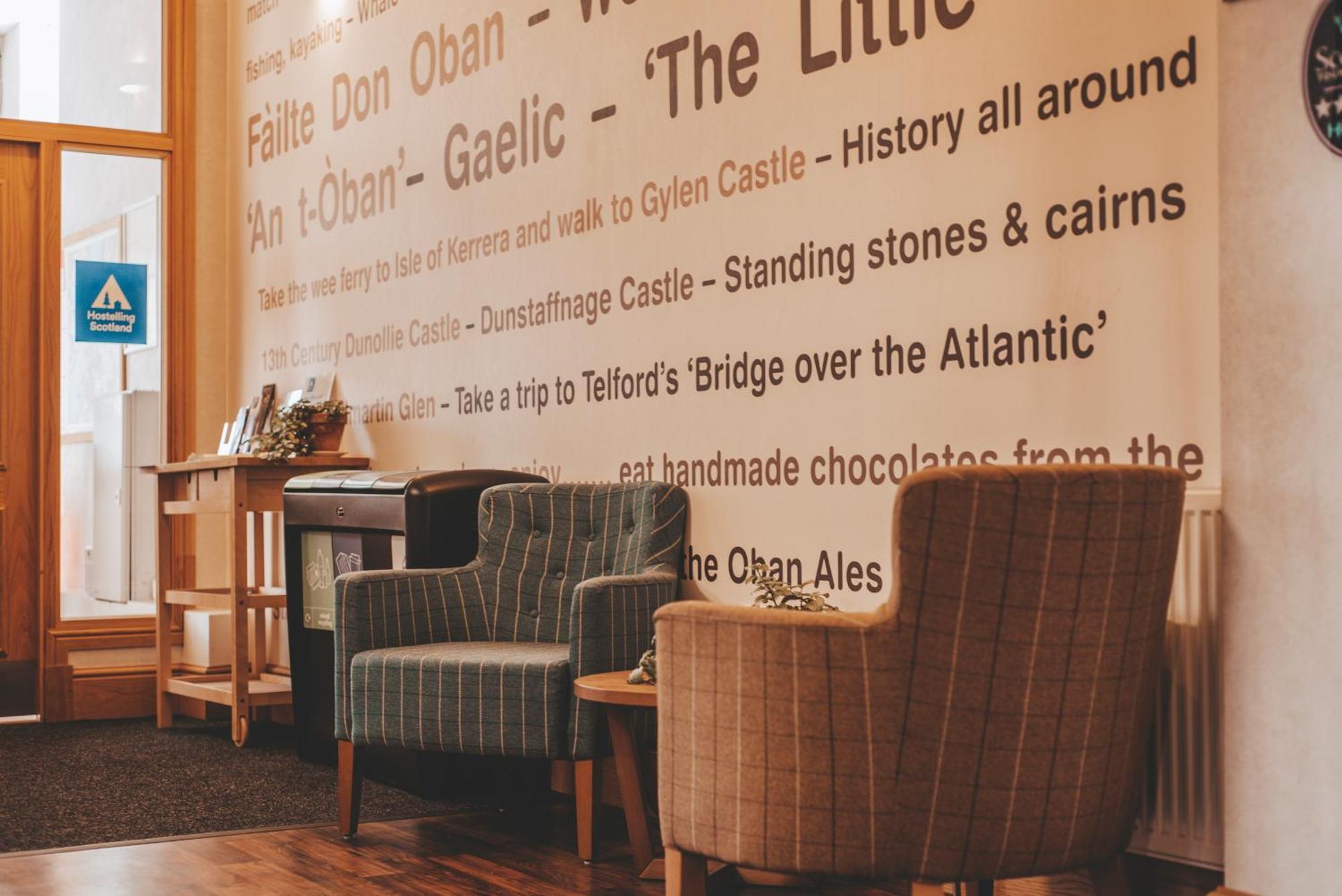 Oban Youth Hostel المظهر الخارجي الصورة Interior of the visitor centre
